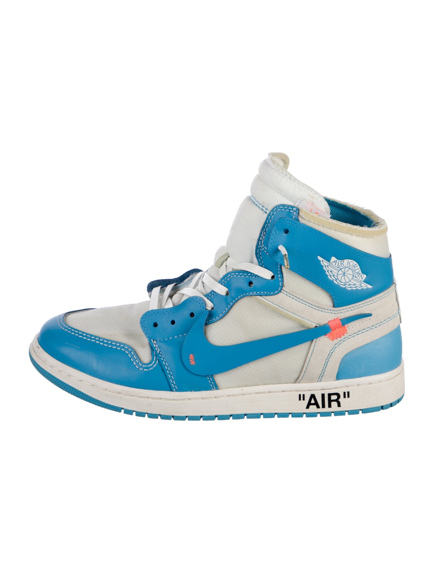 Off-White x Jordan 1 Retro 'UNC' Sneakers