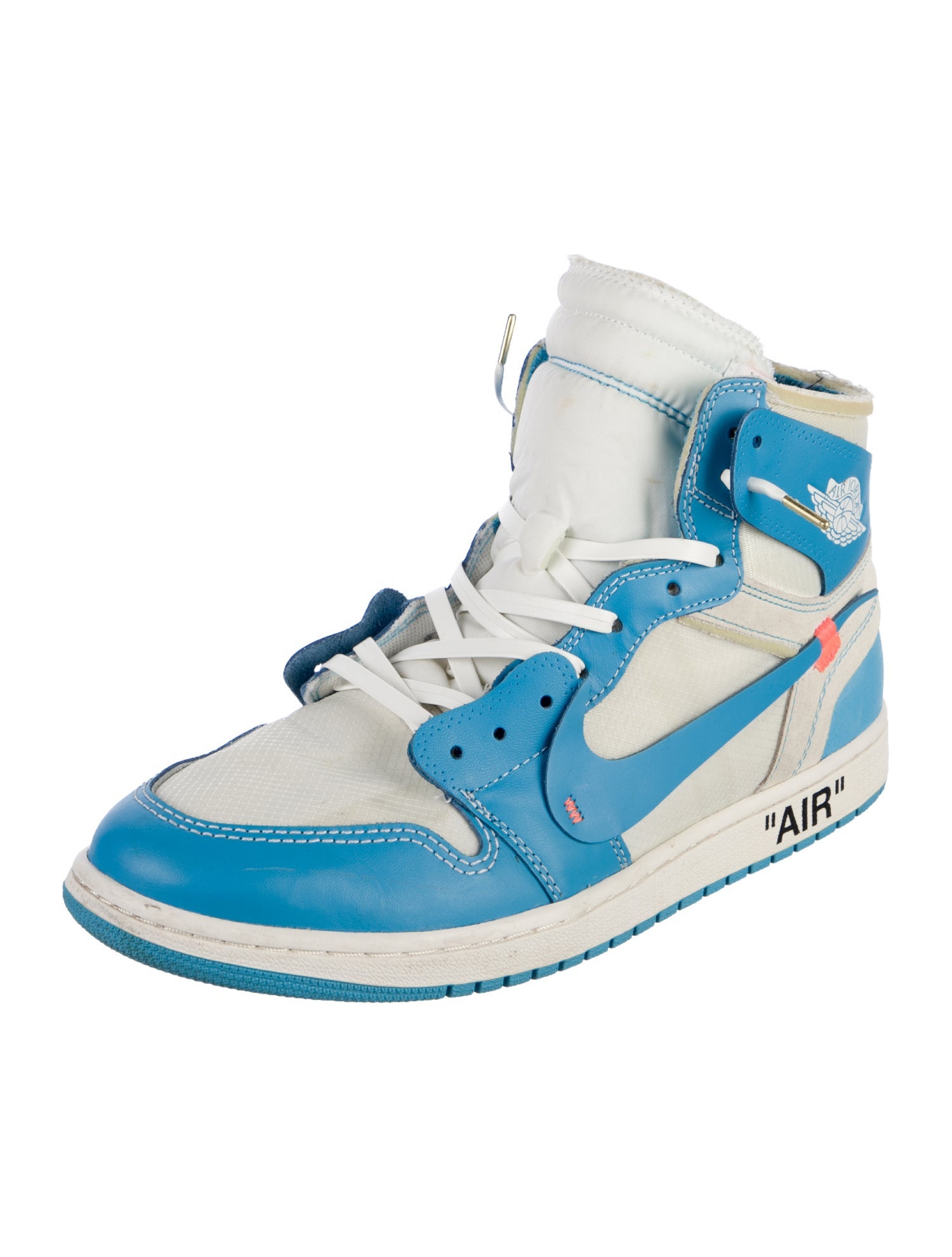 Off-White x Jordan 1 Retro 'UNC' Sneakers