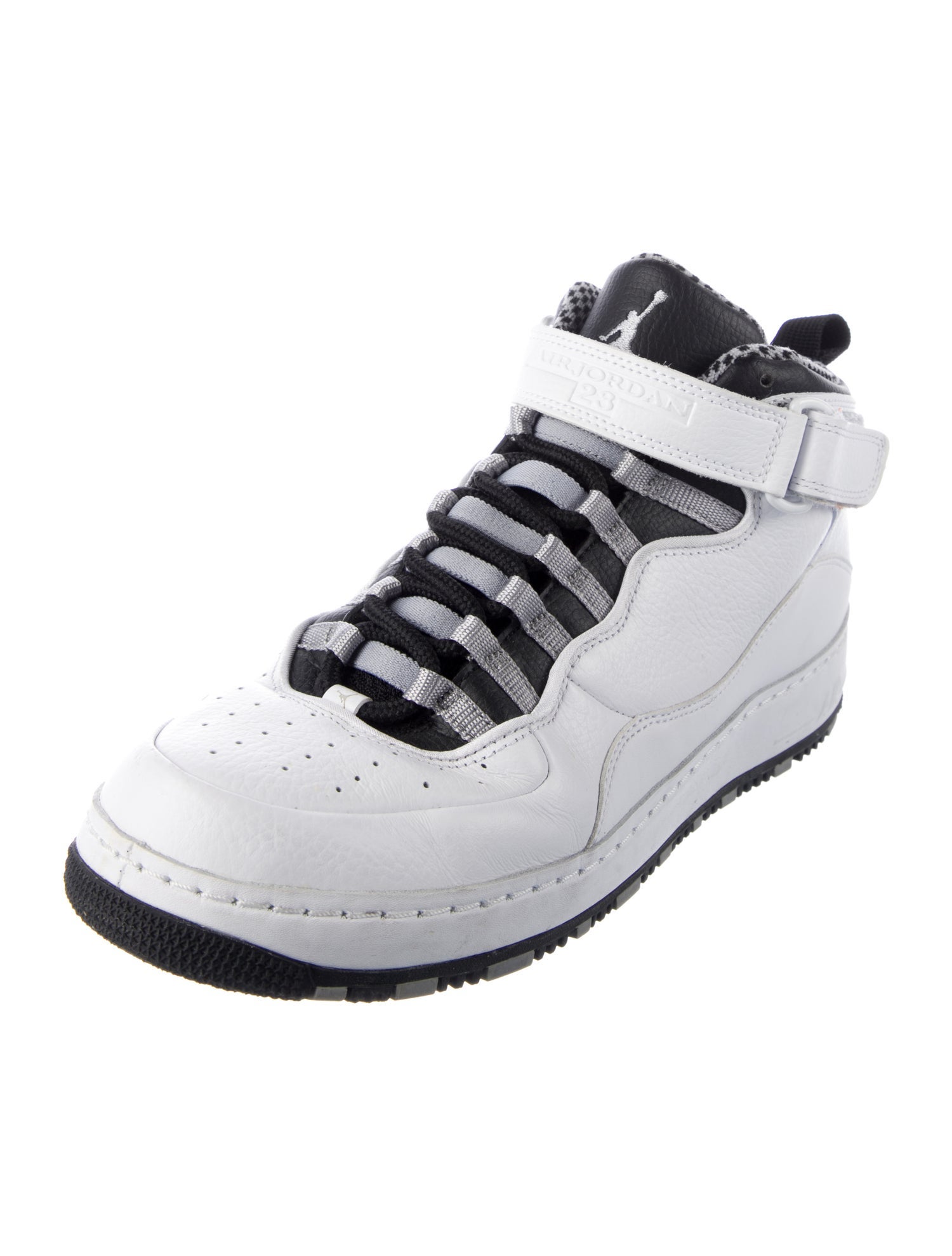 Jordan 2010 Leather Sneakers