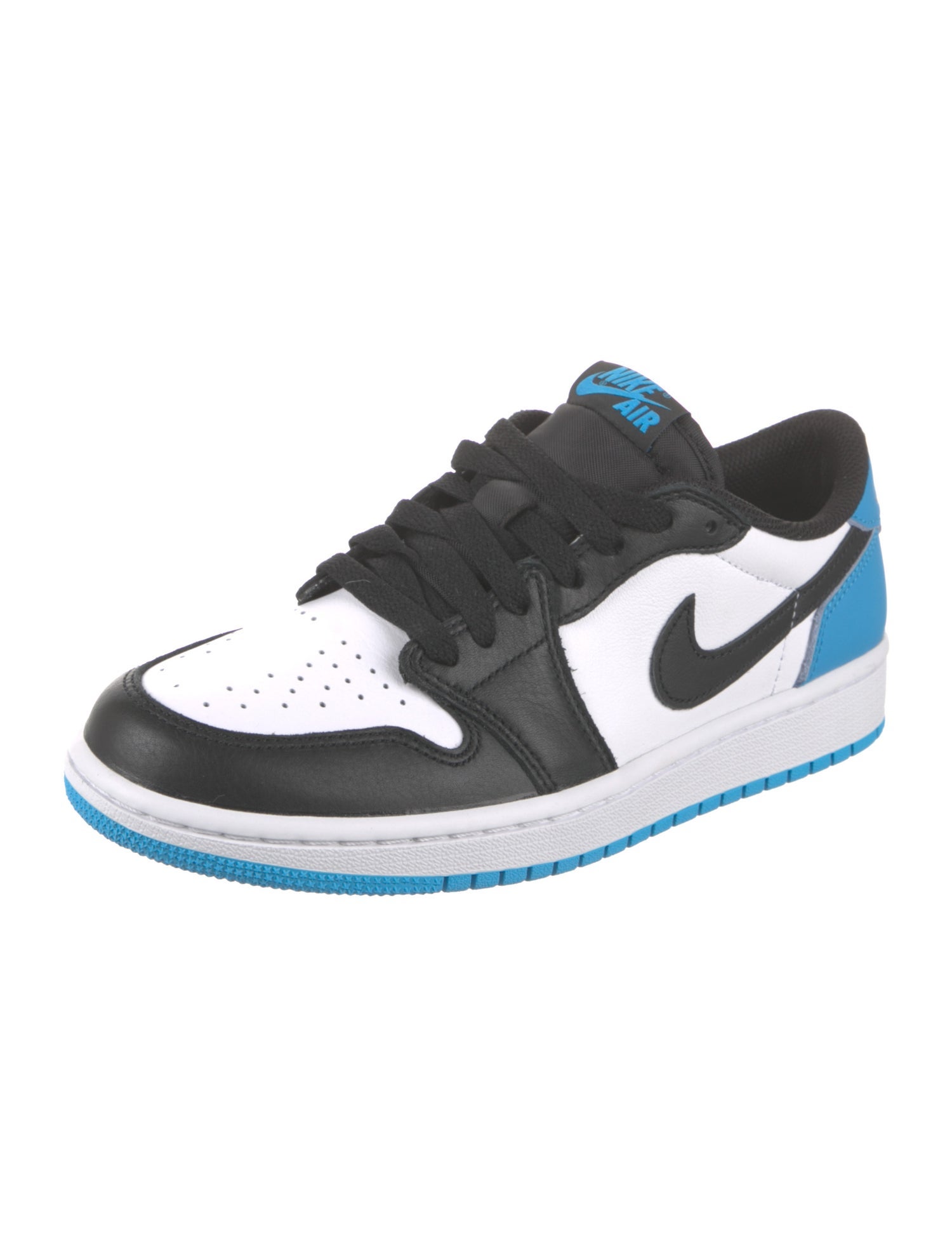 Jordan 2022 Leather Sneakers