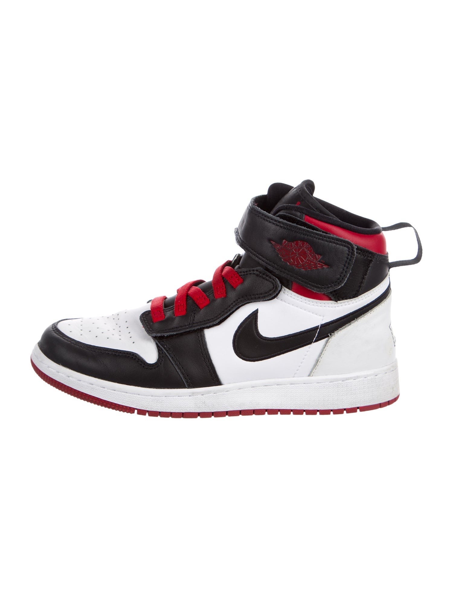 Jordan 1 High FlyEase Gym Red Black Toe Sneakers