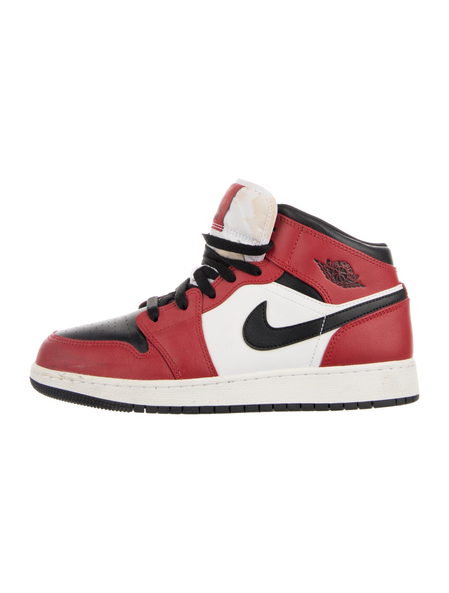 Jordan 1 Mid Chicago Black Toe
