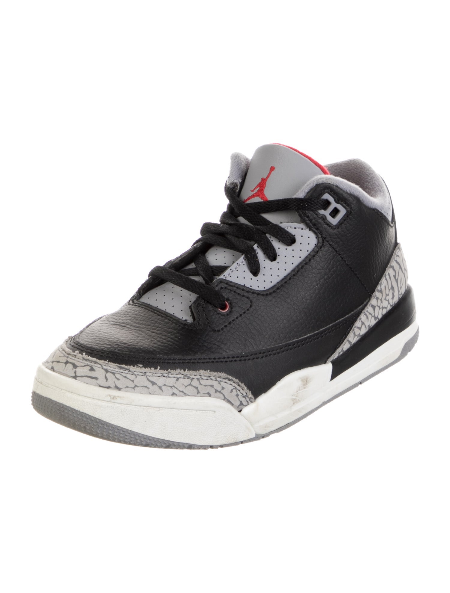 Jordan Boys' 3 Retro Sneakers