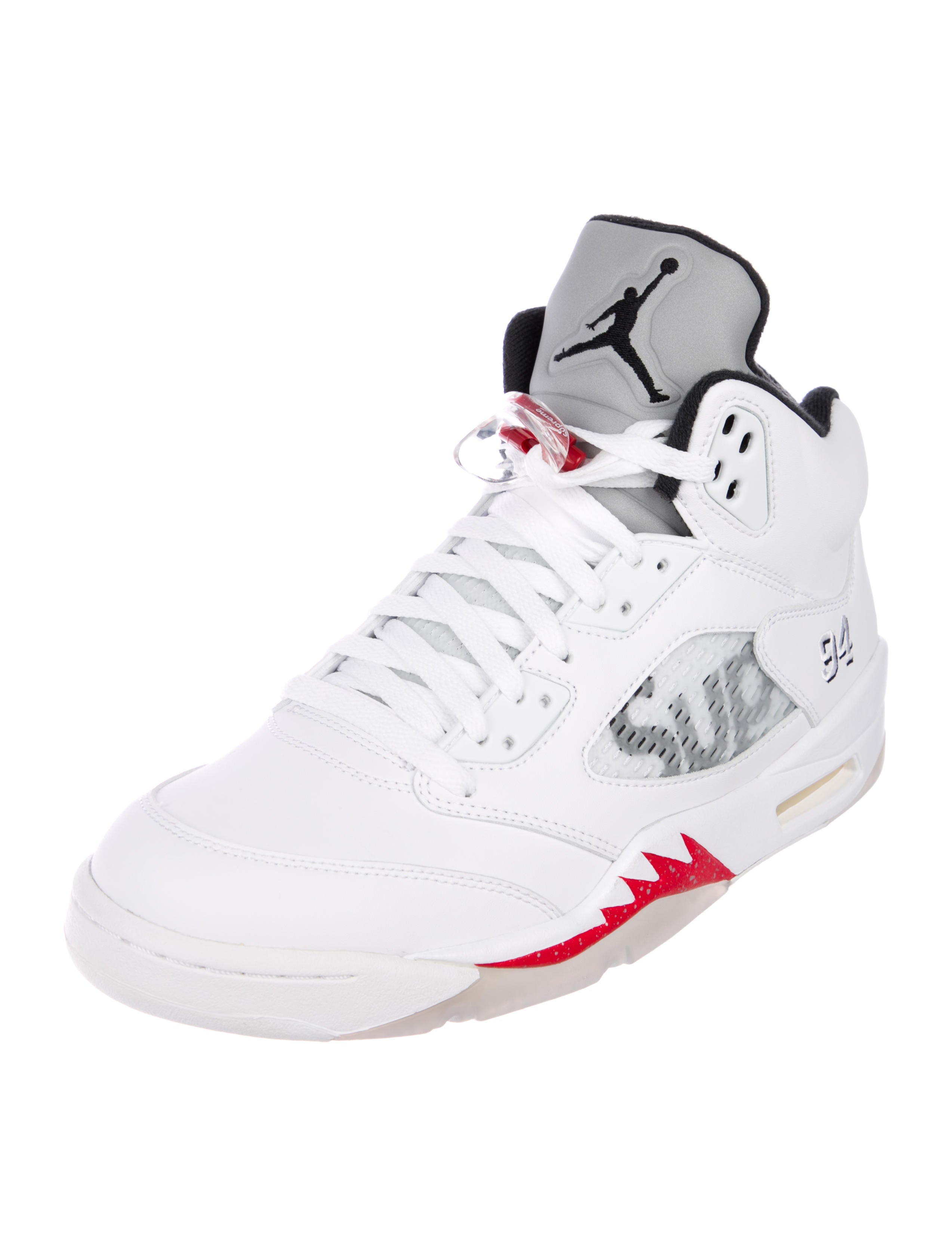 Jordan x Supreme Retro 5 Sneakers w/ Tags White Sneakers, Shoes