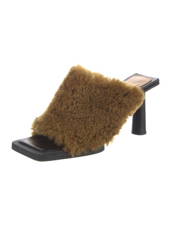 Jacquemus Shearling Slides