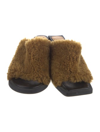 Jacquemus Shearling Slides