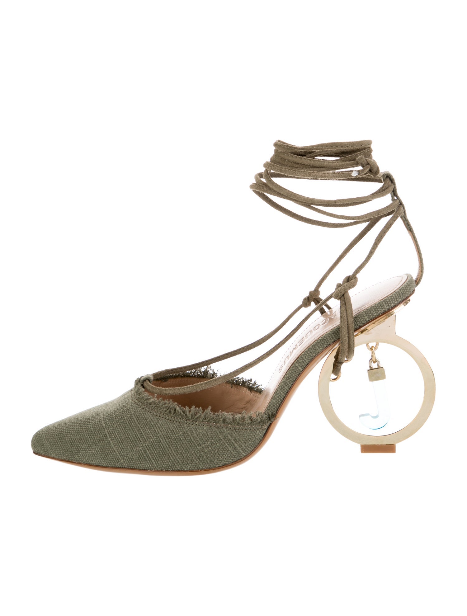 Jacquemus Raw-Edge Trim D'Orsay Pumps
