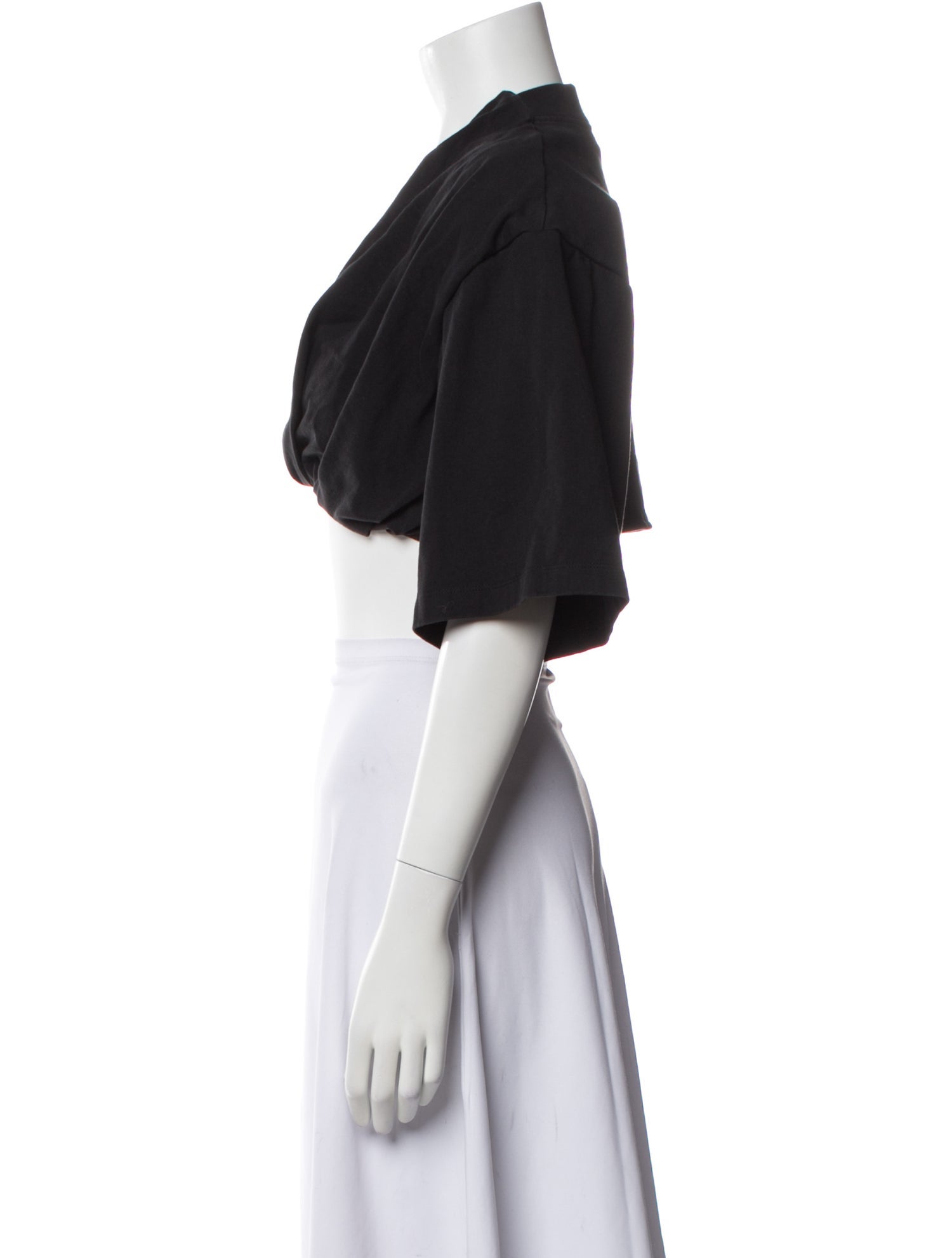 Jacquemus V-Neck Short Sleeve Crop Top