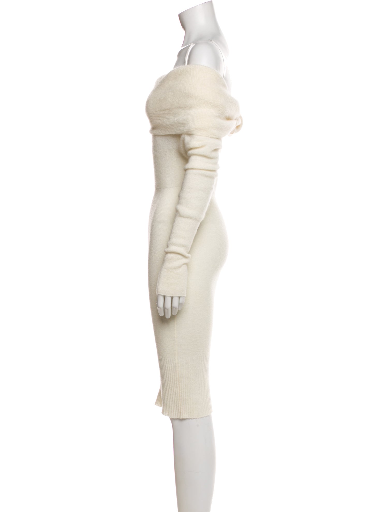 Jacquemus Off-The-Shoulder Long Dress