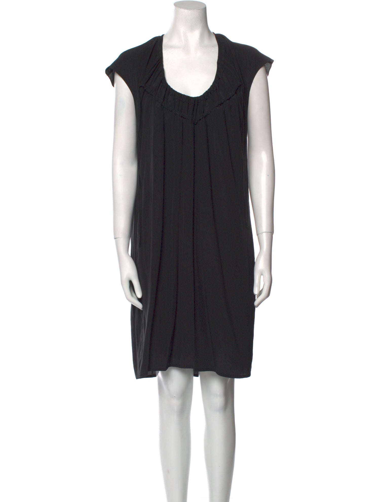 Jarbo Scoop Neck Knee-Length Dress