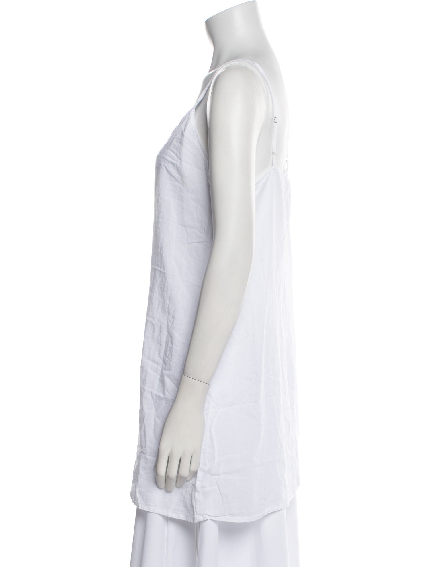 Juliet Dunn Scoop Neck Sleeveless Top