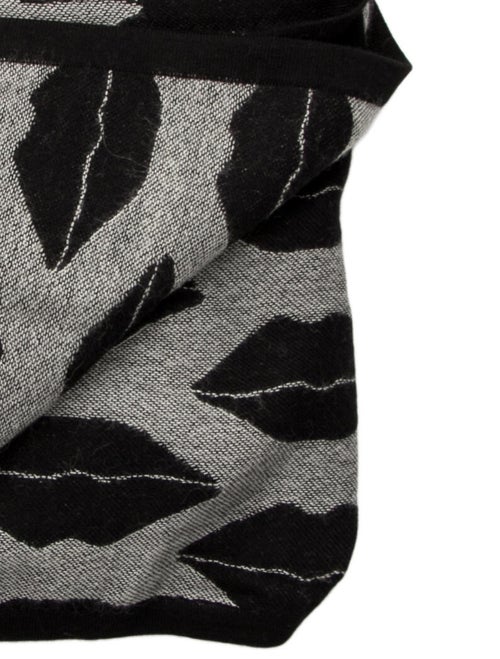 Kelly Wearstler Classic Kiss Reversible Throw Blanket