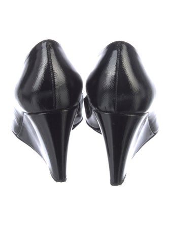 Kate Spade New York Saffiano Leather Pumps