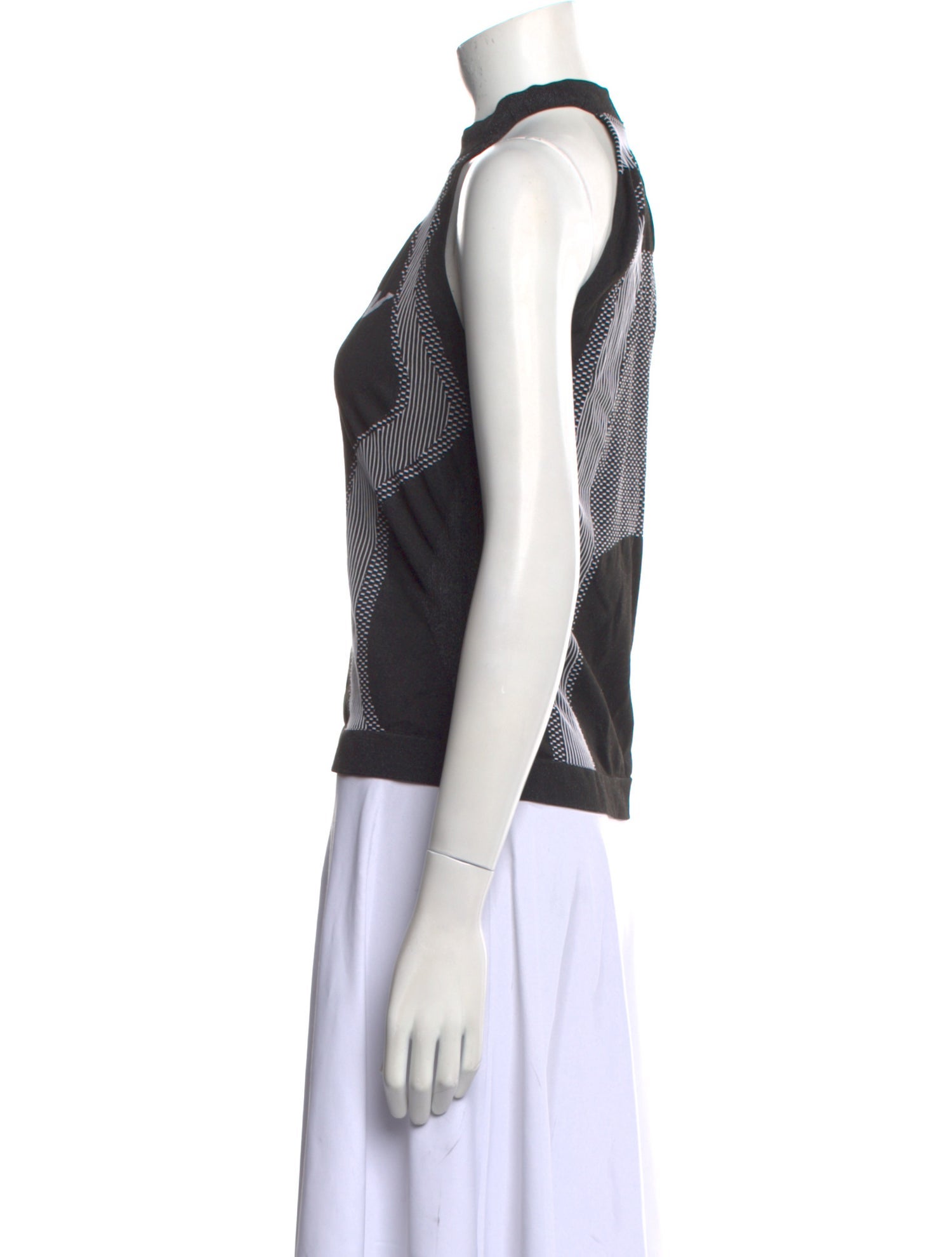 MISBHV Graphic Print Mock Neck Top