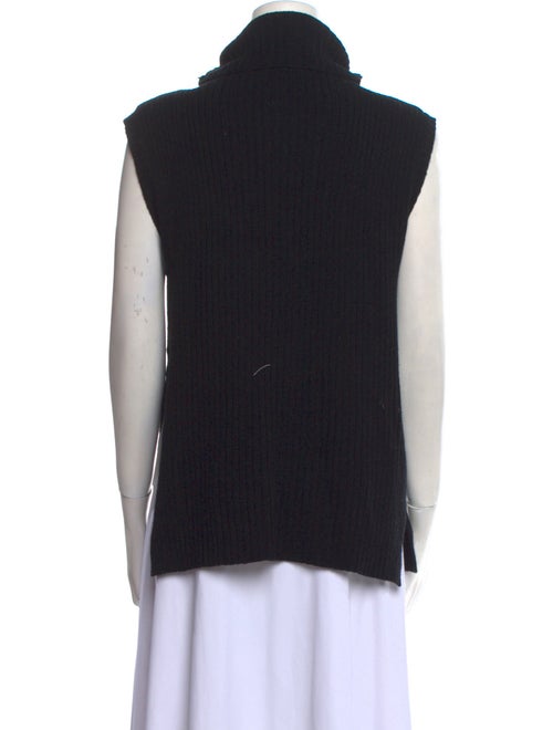 Kallmeyer Turtleneck Sleeveless Sweatshirt