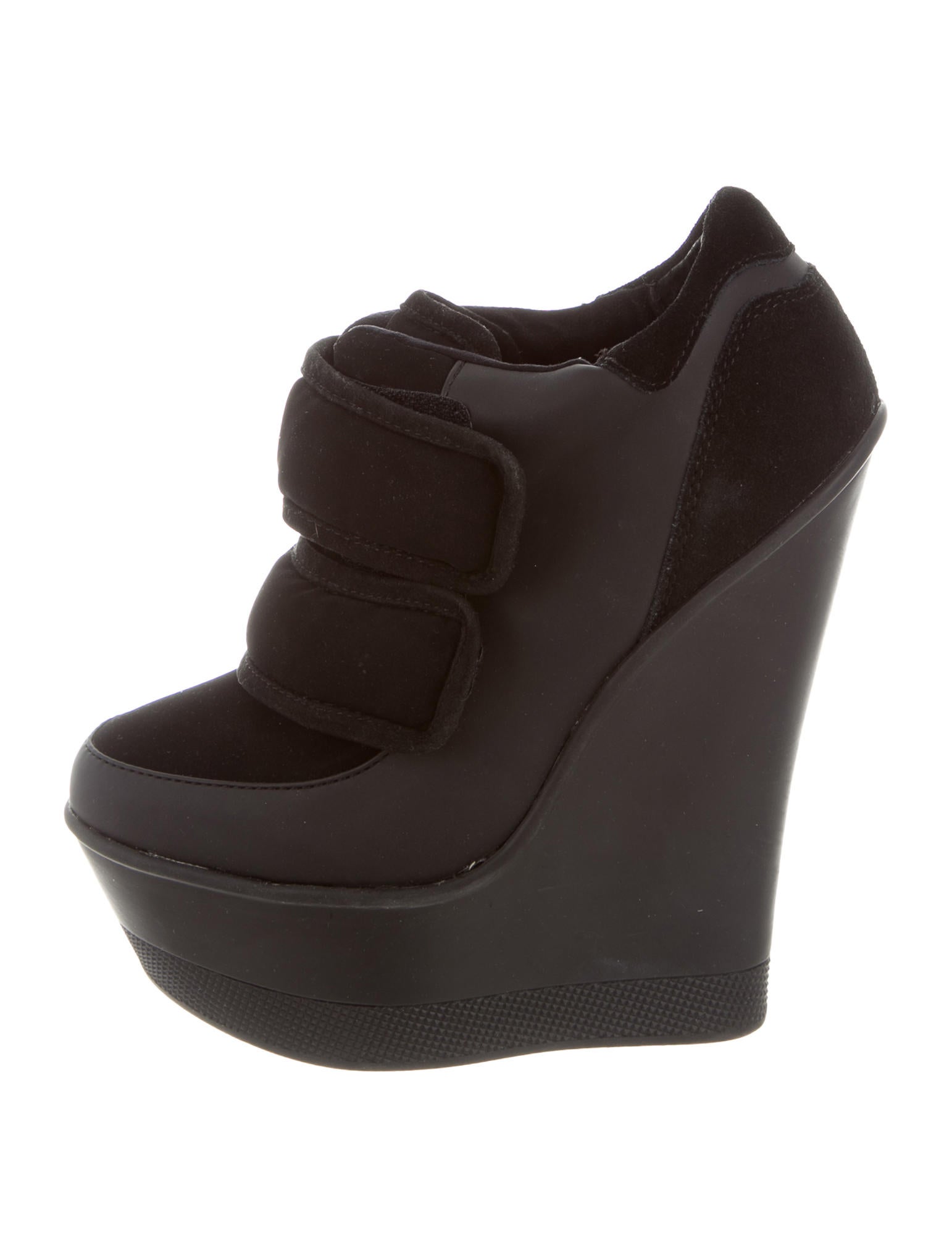 Platform booties wedge Buy Boots for Women at Macy's! FREE SHIPPING with $99 purchase! Great selection of boots, booties, riding boots, wide calf boots & more styles at Macy's.