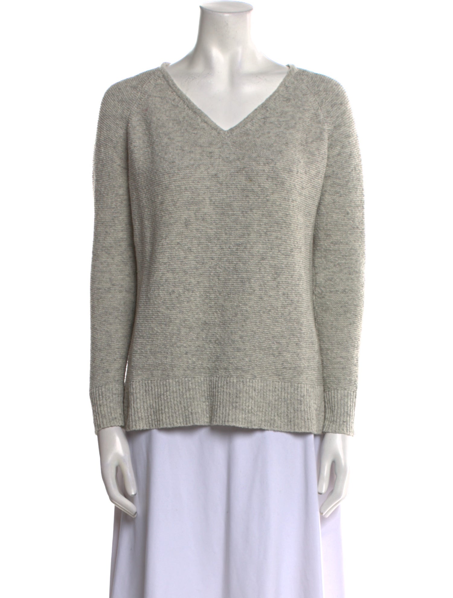 Kinross Cashmere V-Neck Sweater