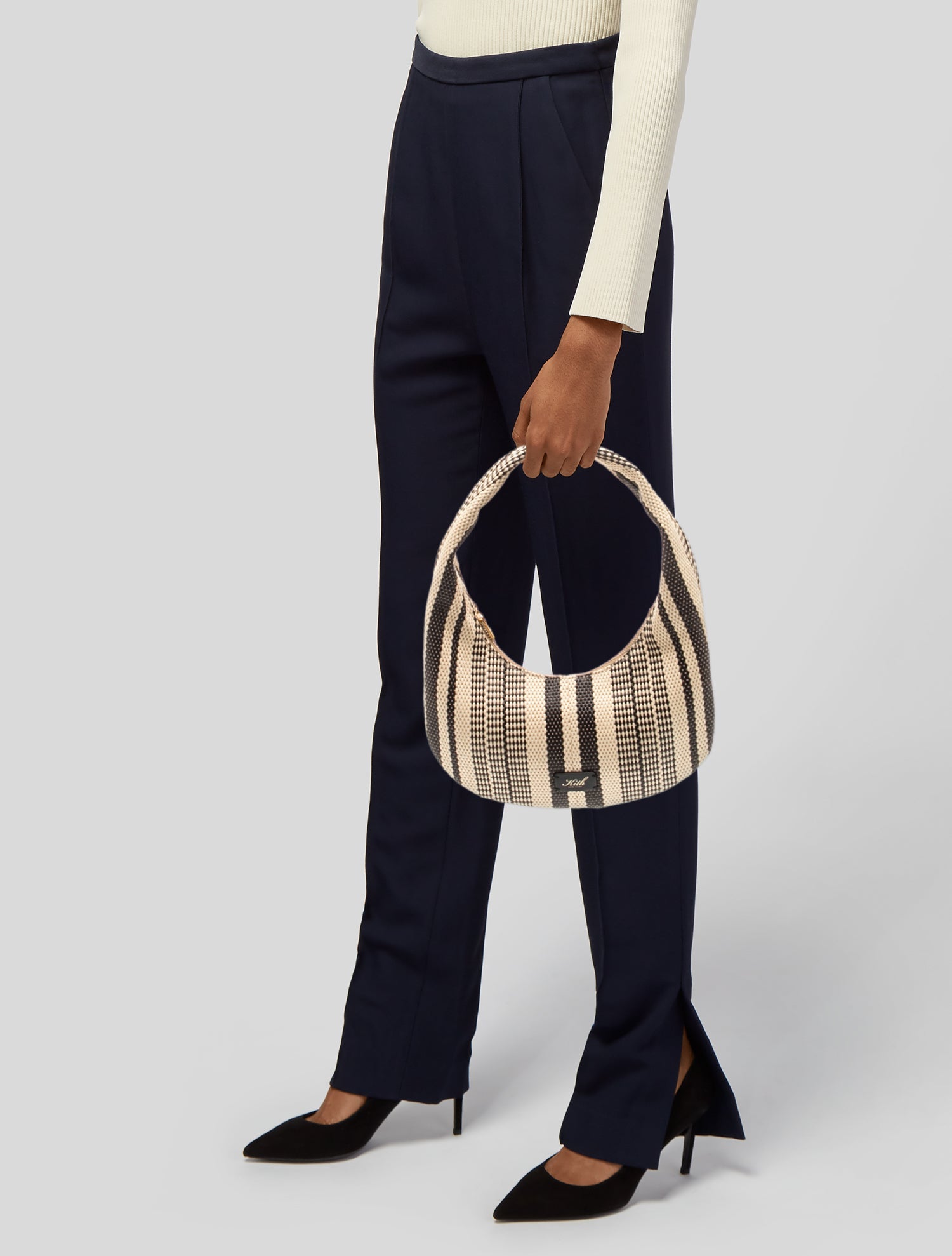 Chanel 2015 Paris-Dubai Medium Messenger Flap Bag - Black Shoulder