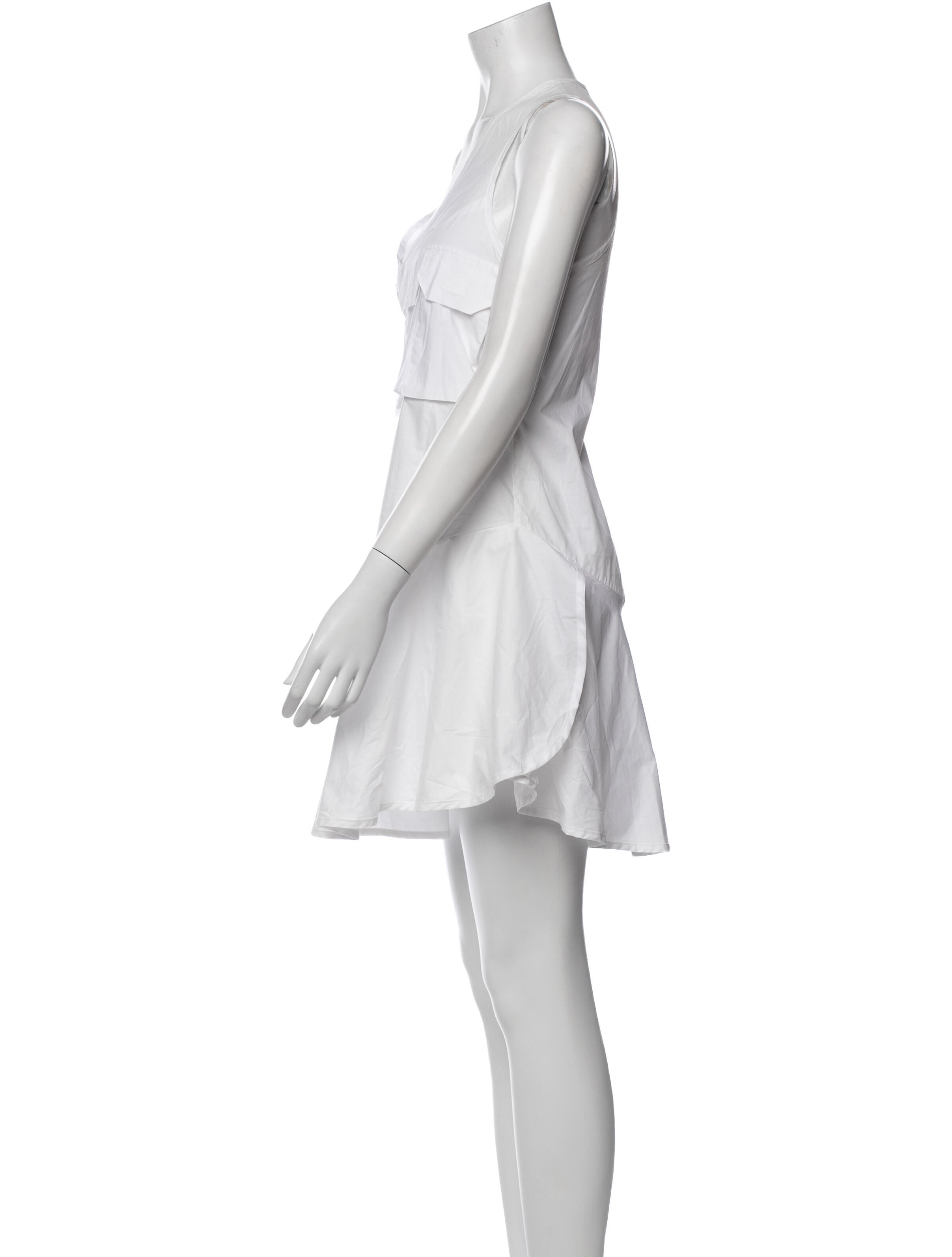 KKCo V-Neck Sleeveless Tunic