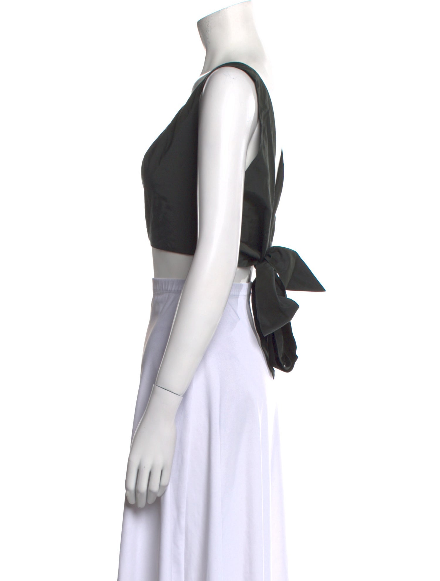 Kalita Plunge Neckline Sleeveless Crop Top