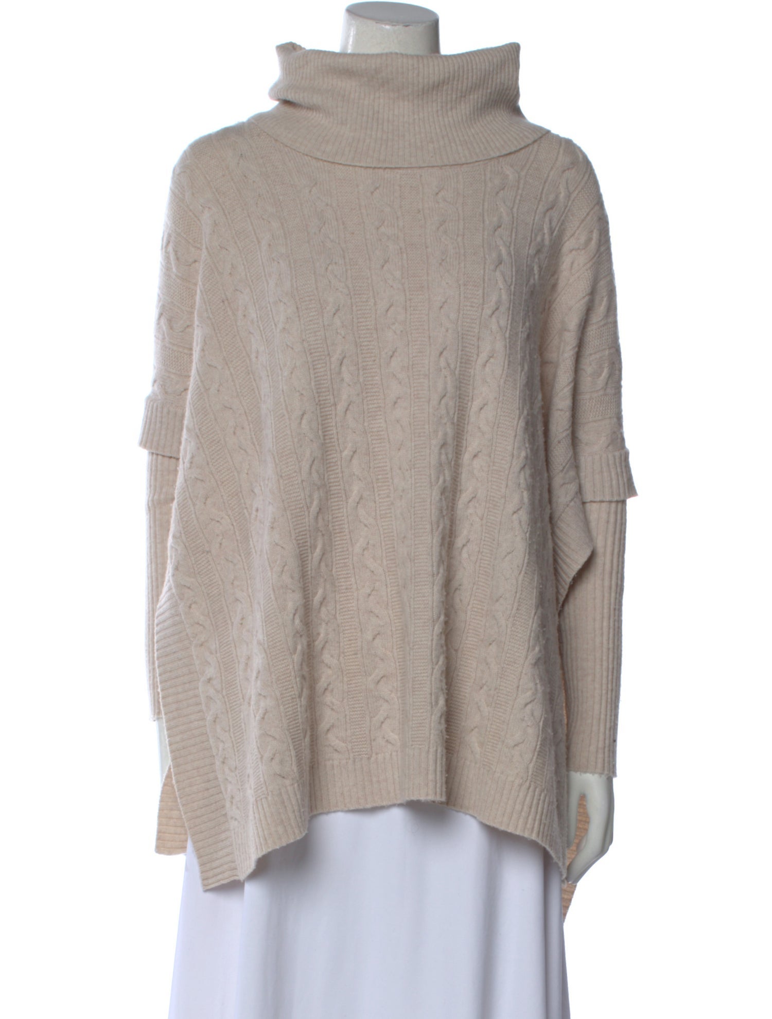 Kokun Wool Turtleneck Sweater