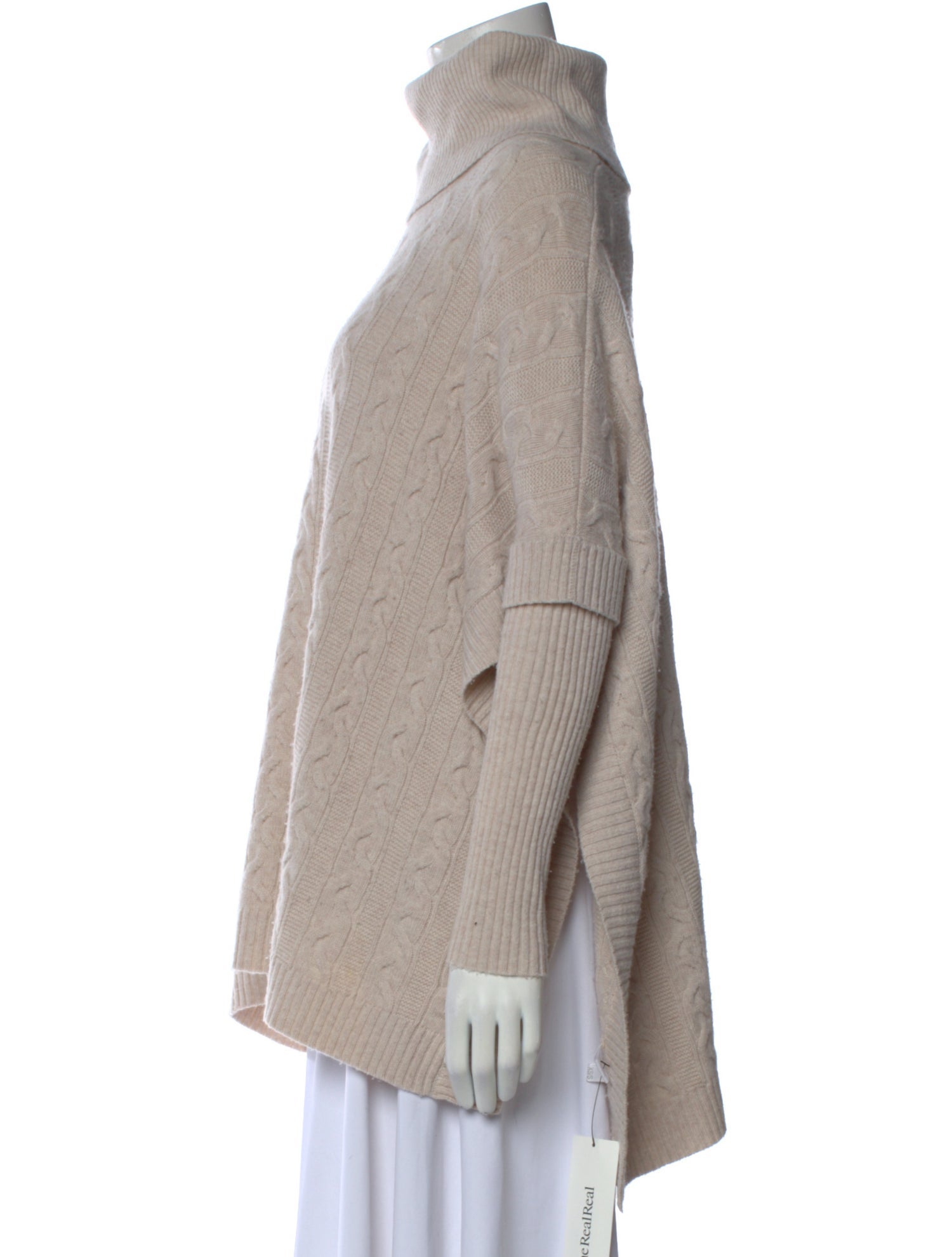 Kokun Wool Turtleneck Sweater