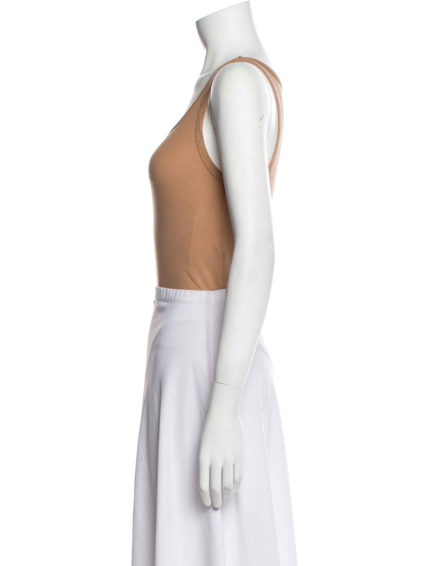 Suzie Kondi Scoop Neck Sleeveless Crop Top