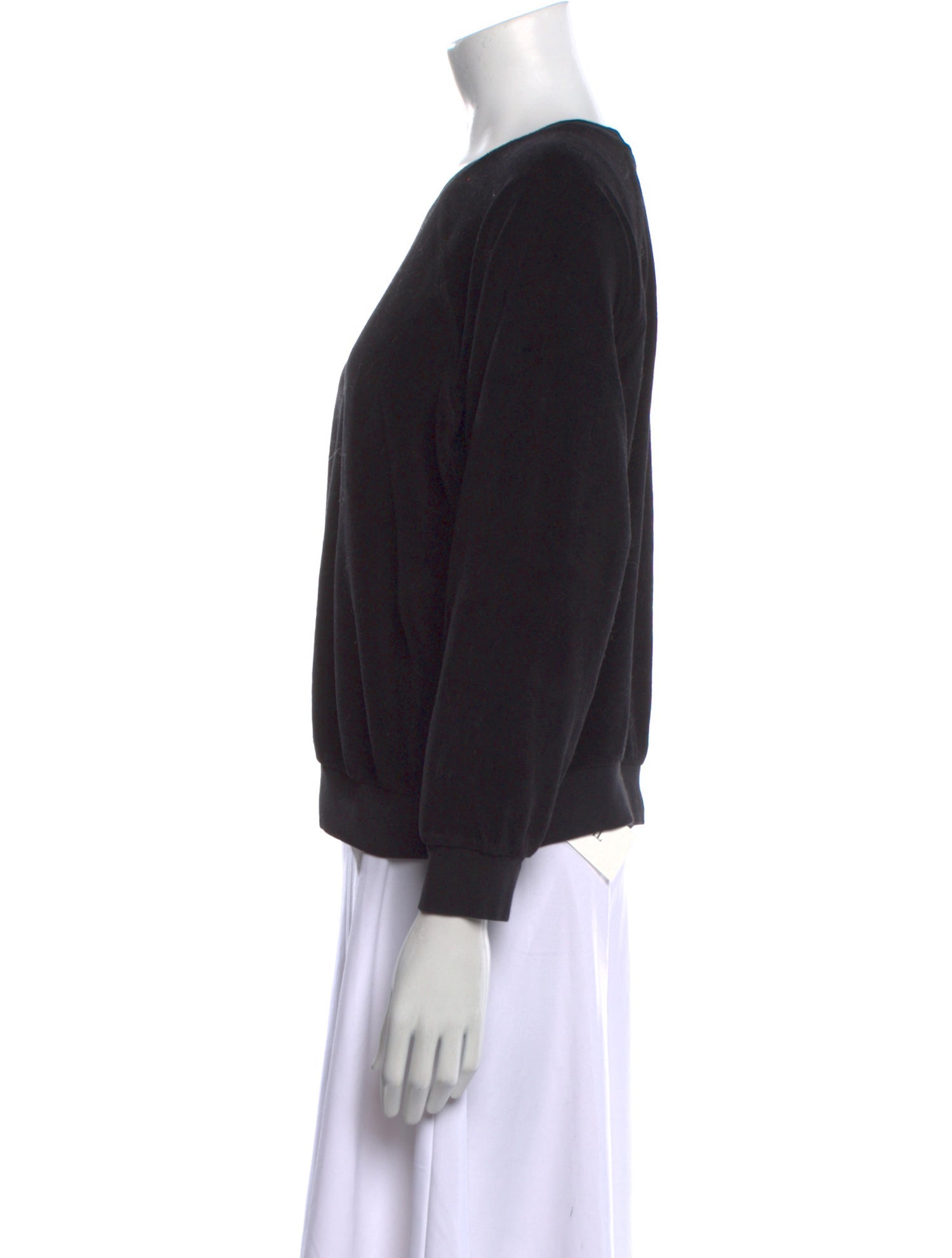 Suzie Kondi Crew Neck Long Sleeve Sweatshirt