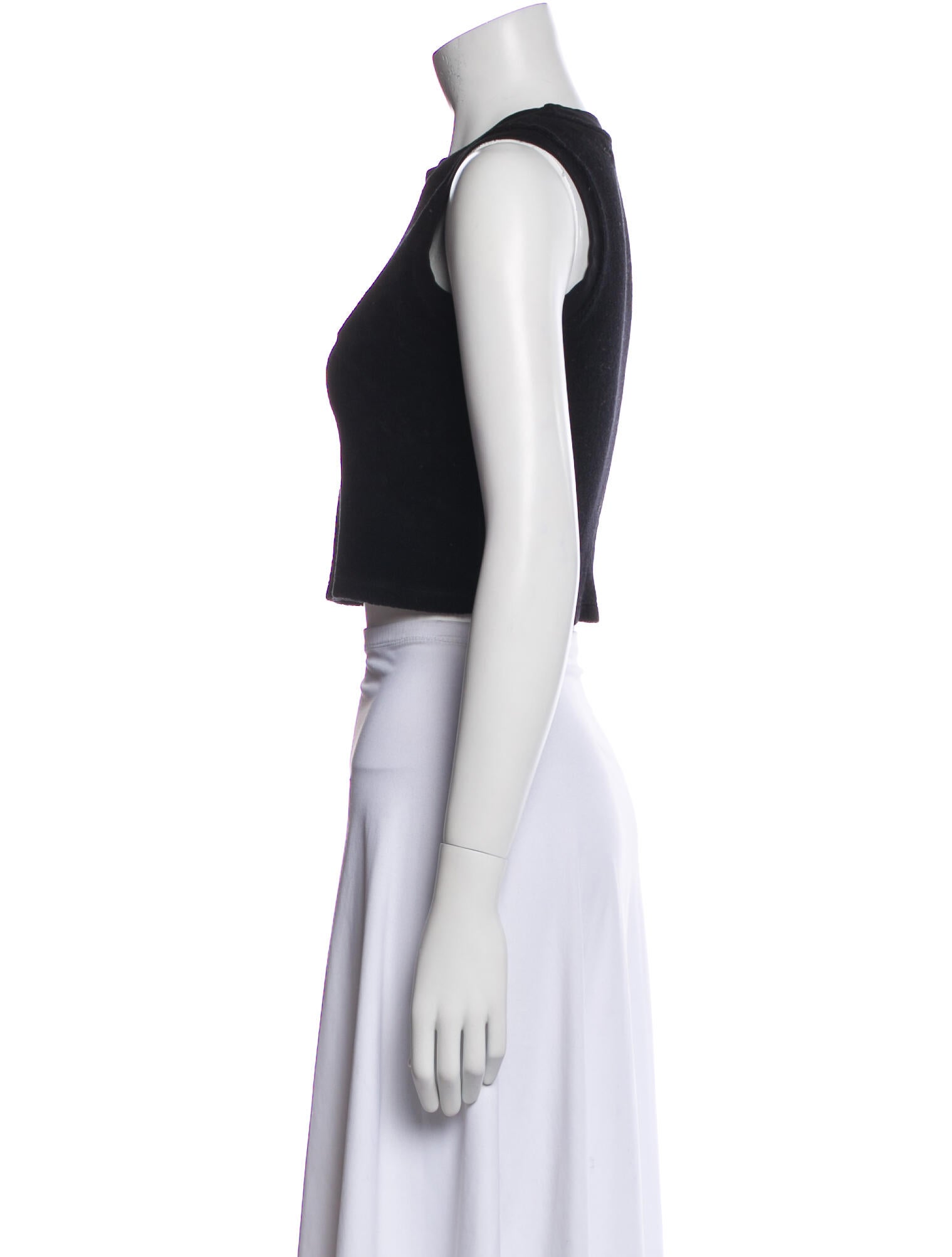 Suzie Kondi Crew Neck Sleeveless Crop Top