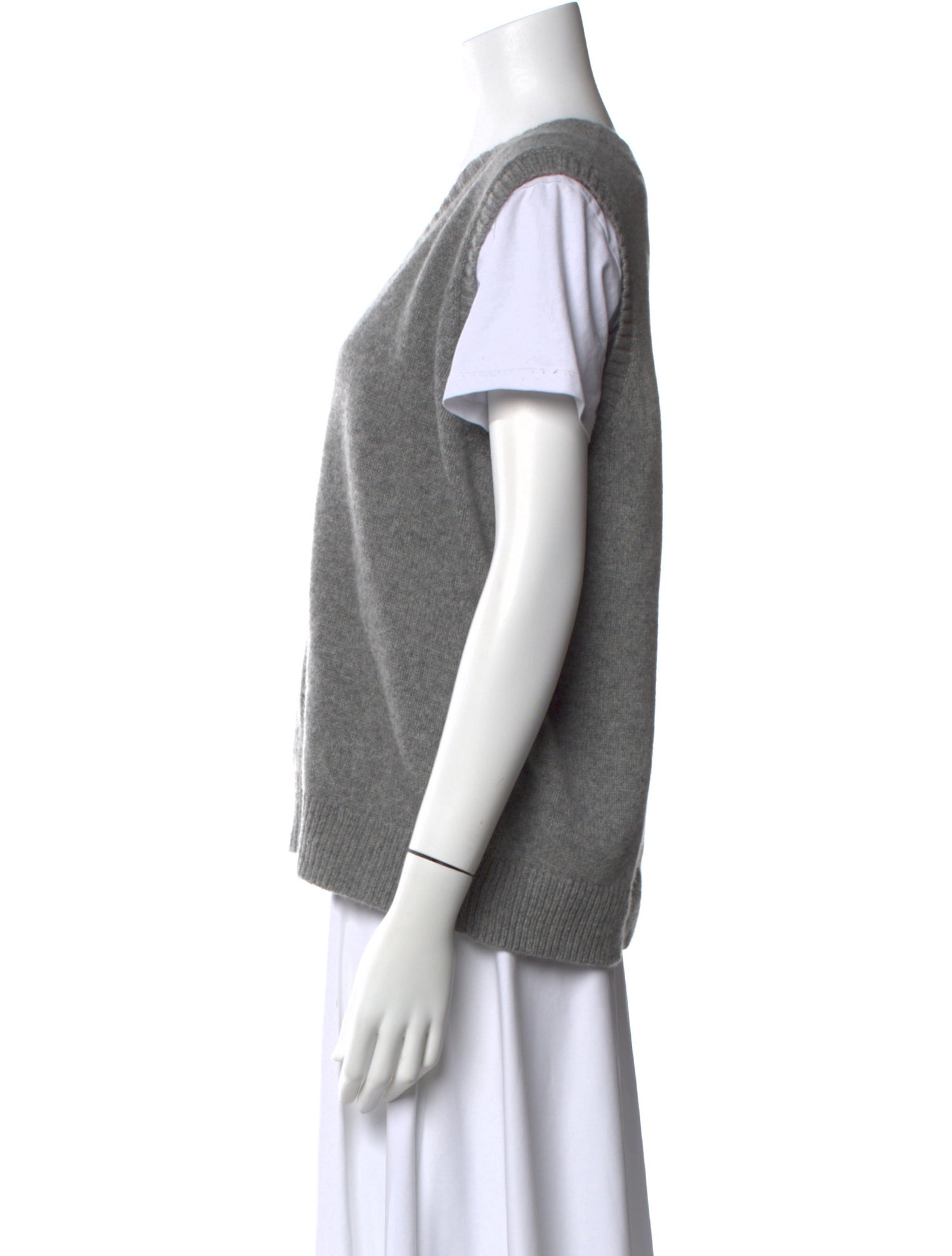 Suzie Kondi Cashmere V-Neck Sweater w/ Tags