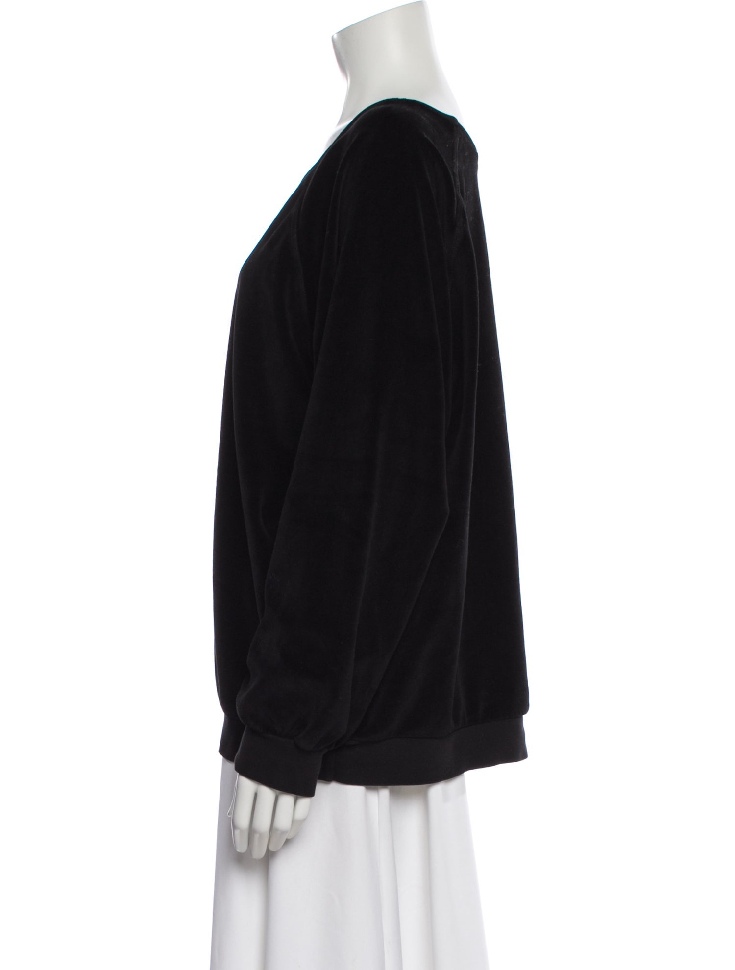 Suzie Kondi Crew Neck Long Sleeve Sweatshirt