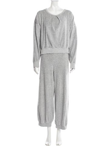 Pre-owned Suzie Kondi Pant Set In Gray