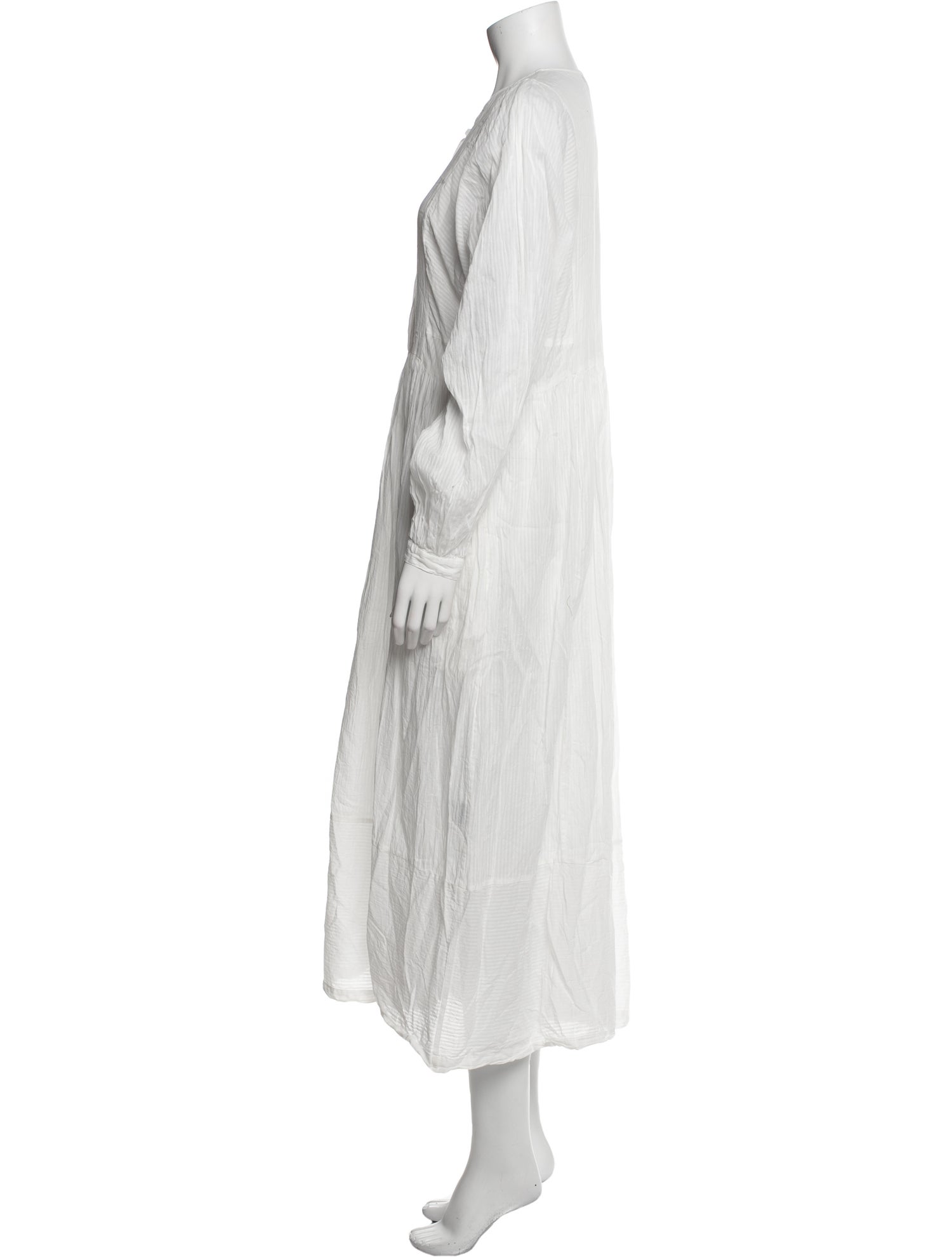 Kamperett V-Neck Midi Length Dress