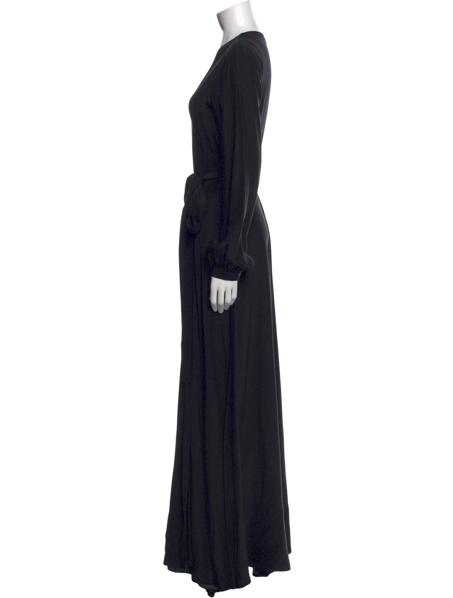 Kamperett V-Neck Long Dress