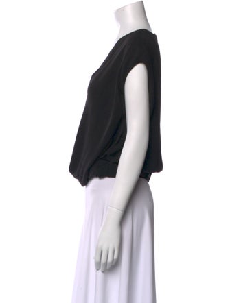 L'Agence V-Neck Short Sleeve Crop Top