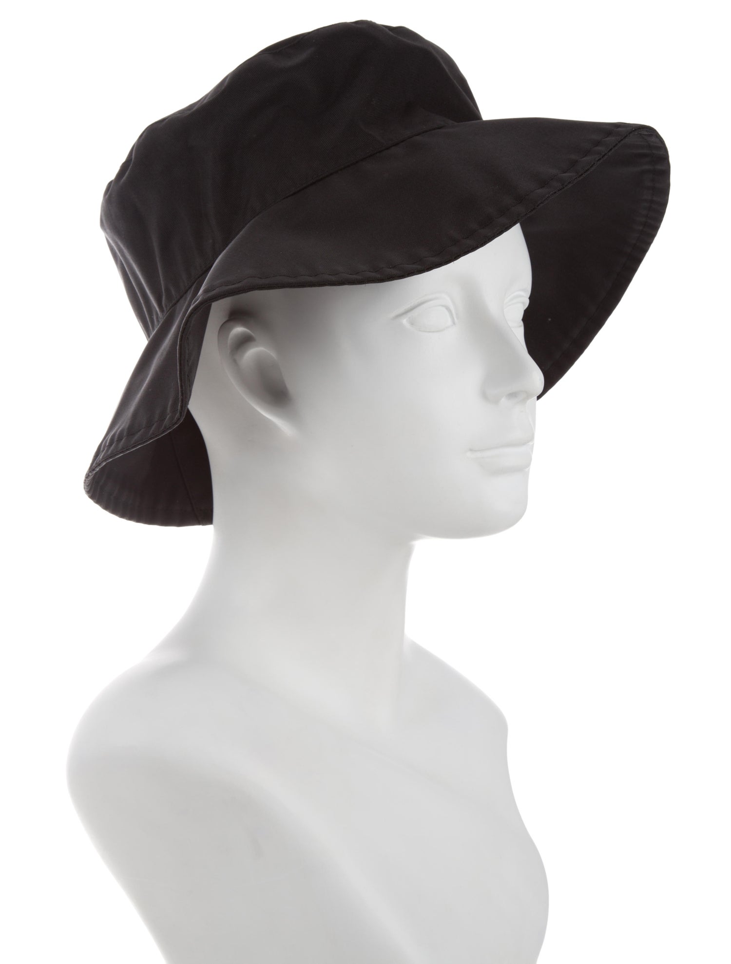 Longchamp Woven Bucket Hat Accessories WL825310 The RealReal