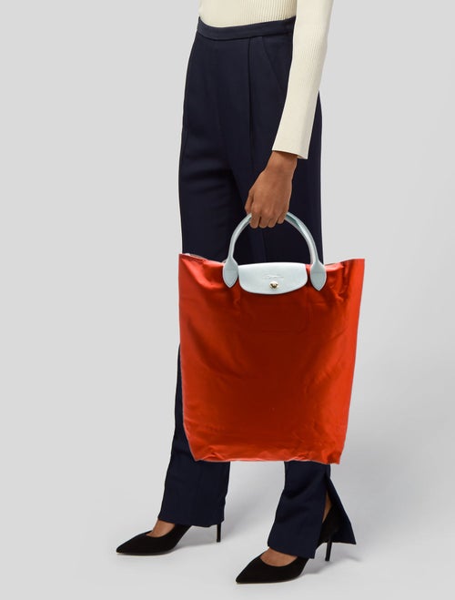 Longchamp Signature Tote