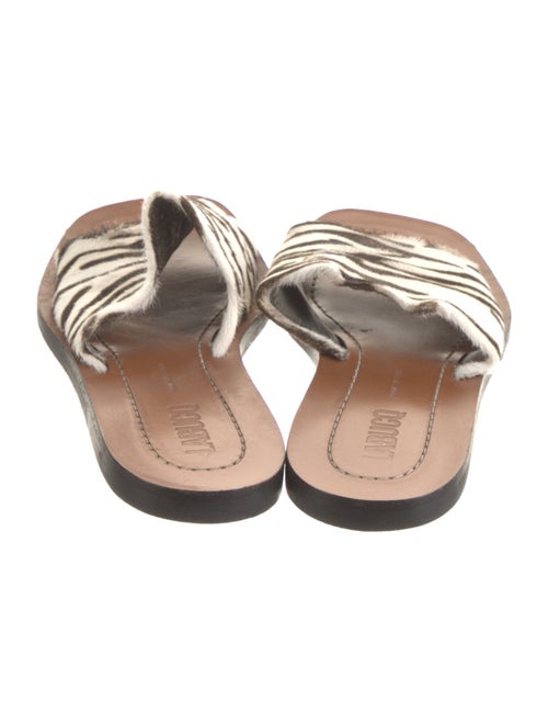 Labucq Ponyhair Animal Print Slides