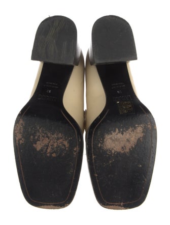 Labucq Leather Pumps