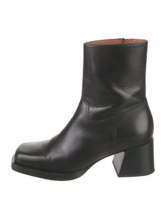 Labucq Leather Boots