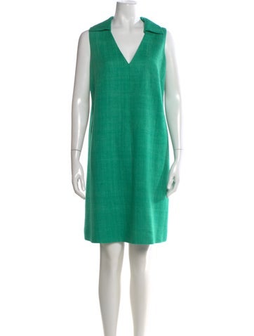 Pre-owned Lee Anderson Couture Knee-length Dress In Green
