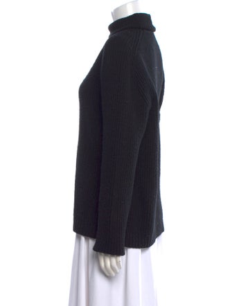 La Garçonne Moderne Merino Wool Turtleneck Sweater