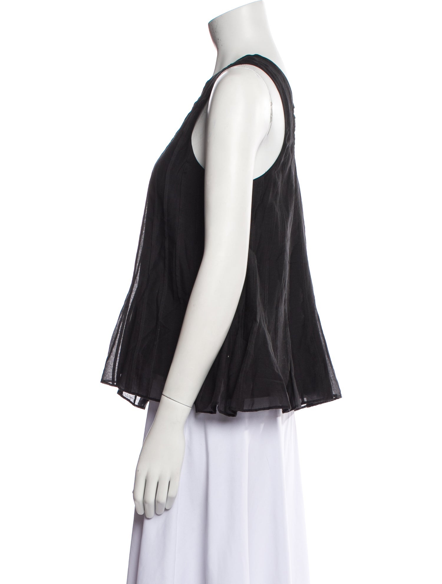 La Ligne V-Neck Sleeveless Top