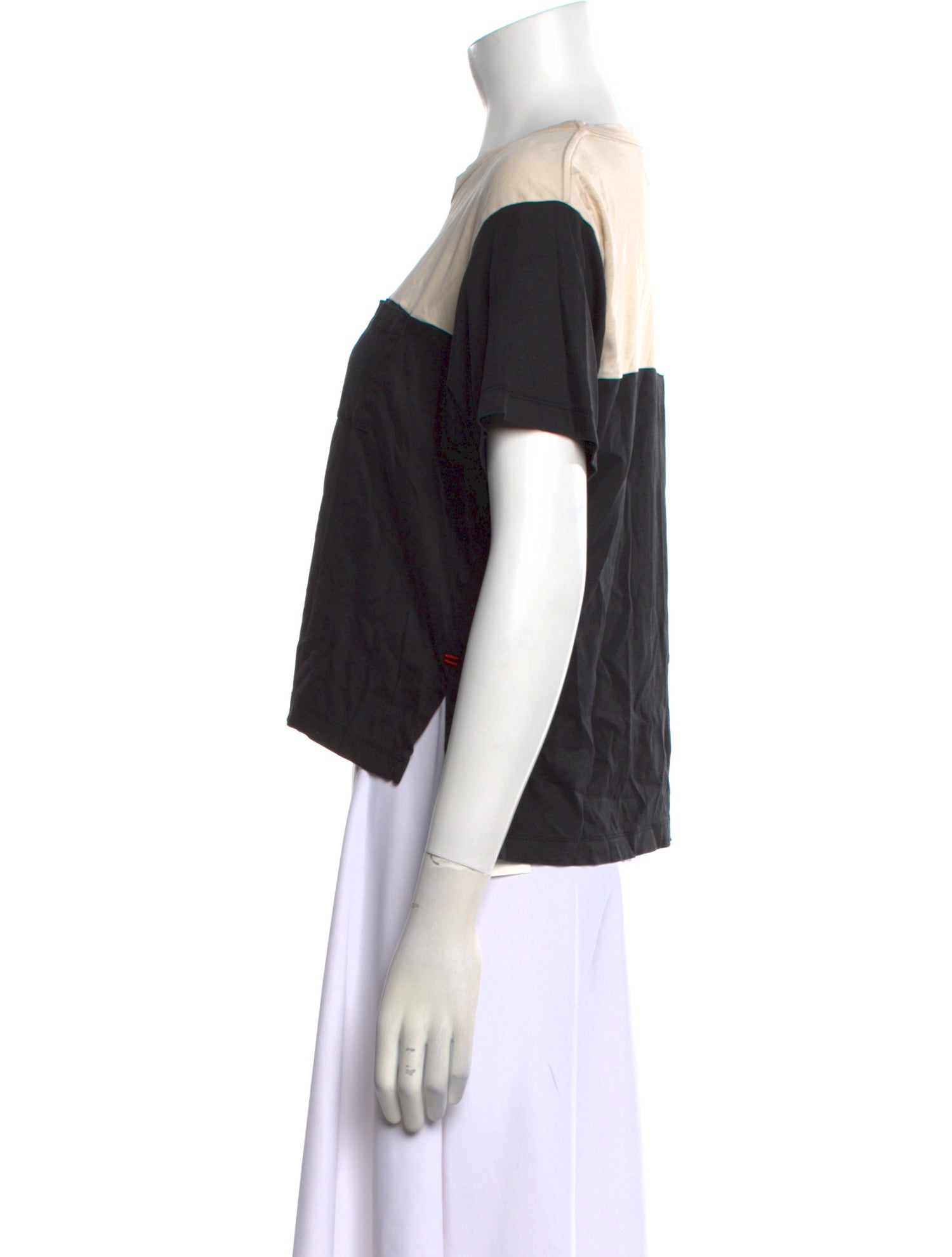 La Ligne Bateau Neckline Short Sleeve T-Shirt