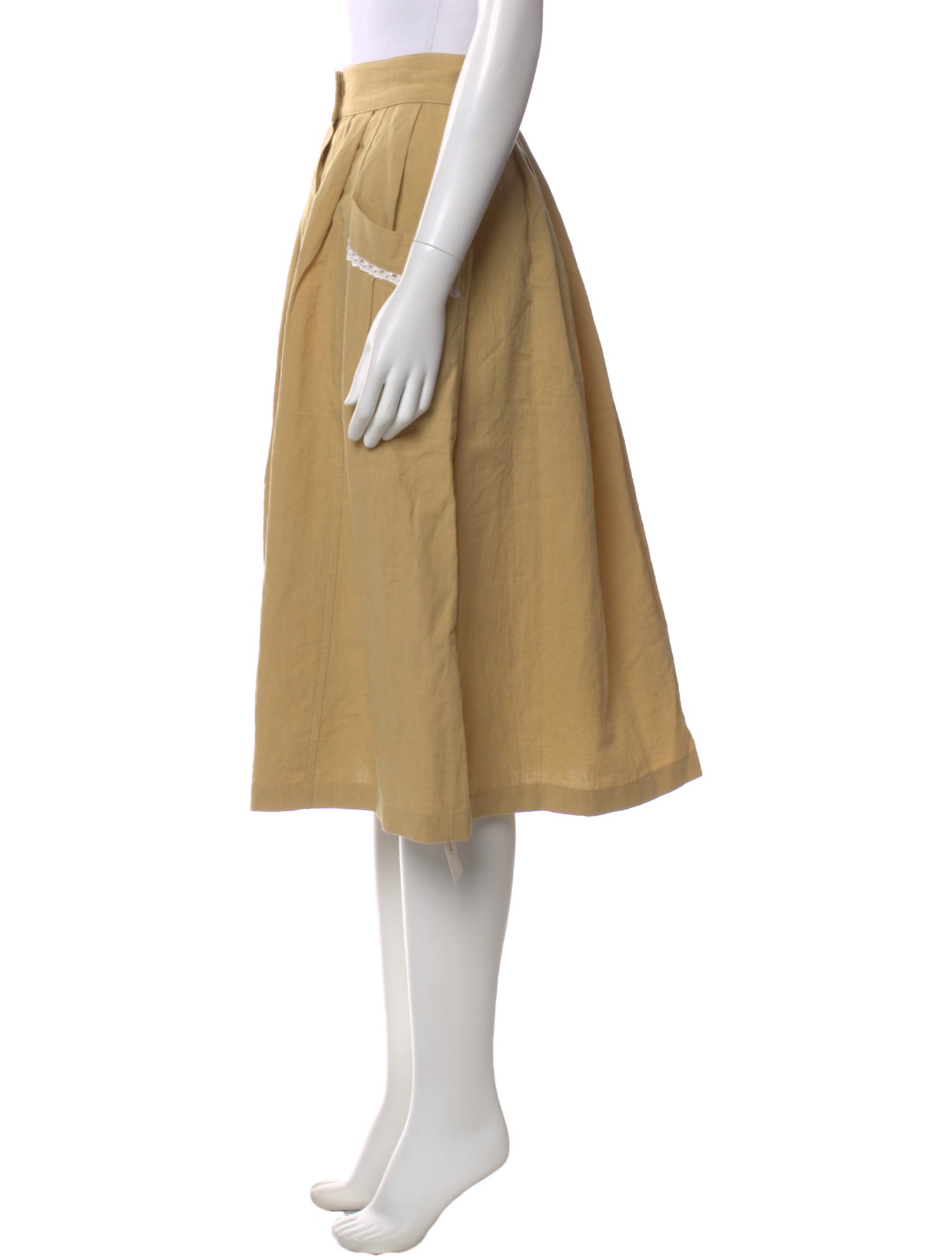 La Réunion Pleated Accents Knee-Length Skirt