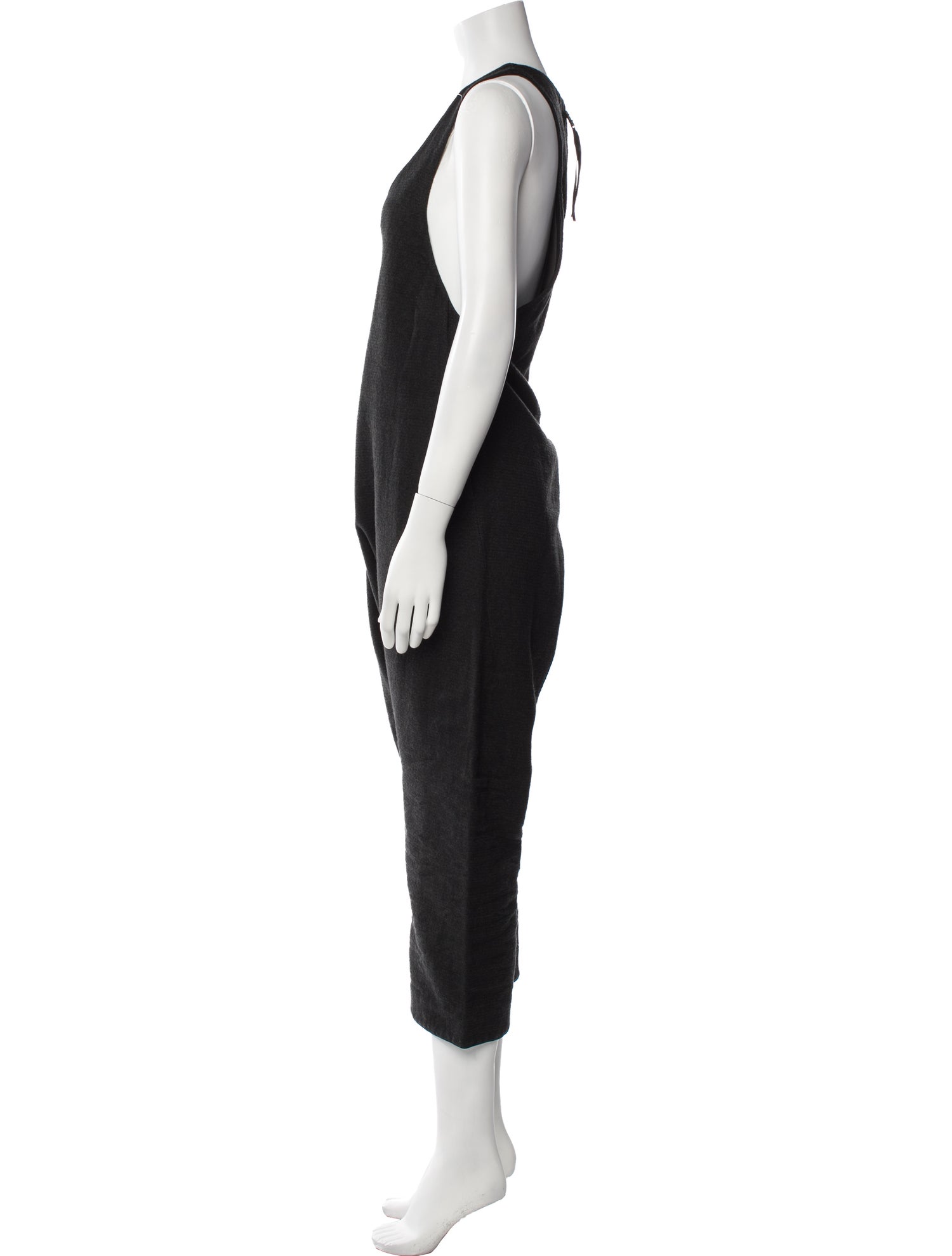 Layer-0 Scoop Neck Jumpsuit