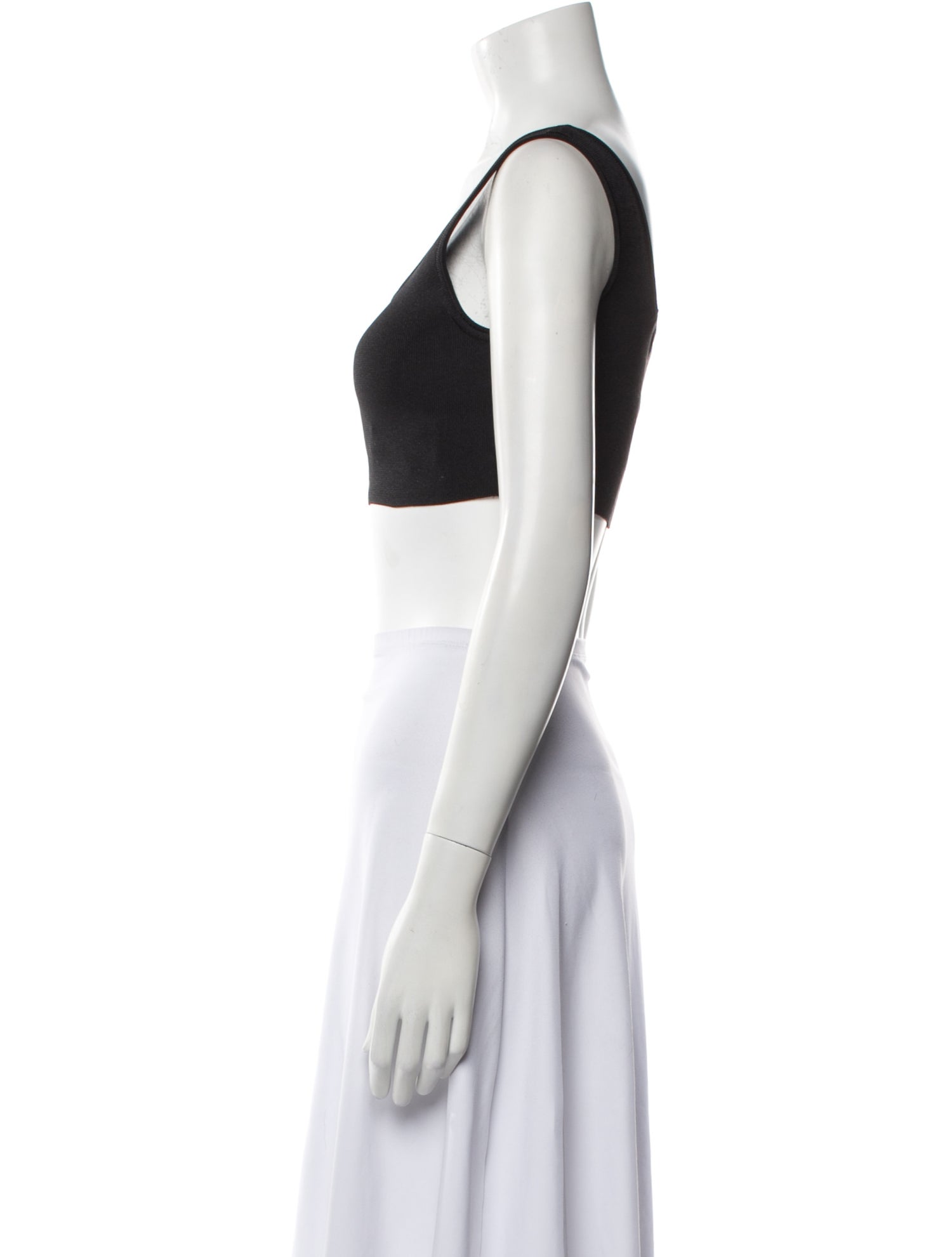 Low Classic Square Neckline Sleeveless Crop Top