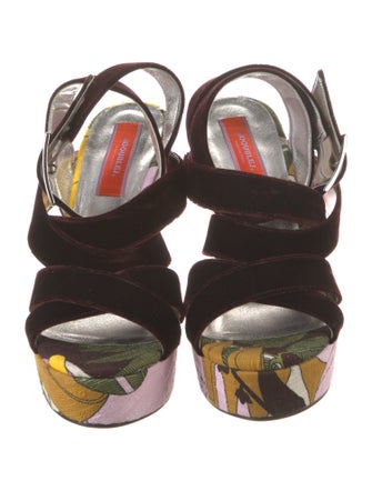 La DoubleJ Printed Sandals