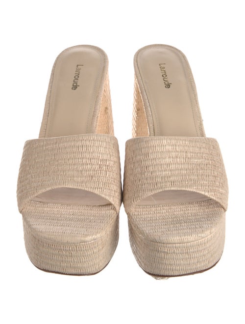Larroude Straw Slides