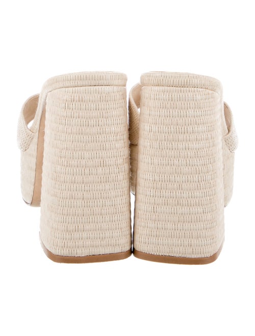 Larroude Straw Slides